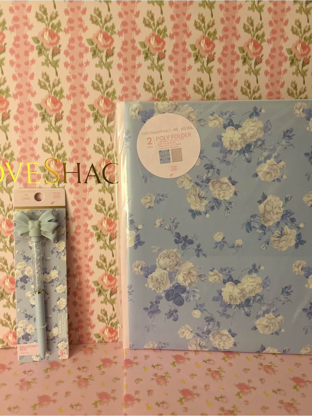 LoveShackFancy NWT Floral Blue Poly Folder set with Bow Ballpoint Pen - Picture 2 of 5